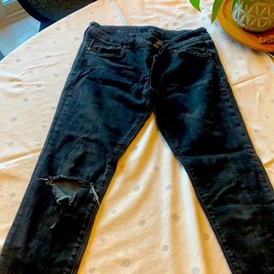 Black skinny jeans. Kut from the cloth brand.